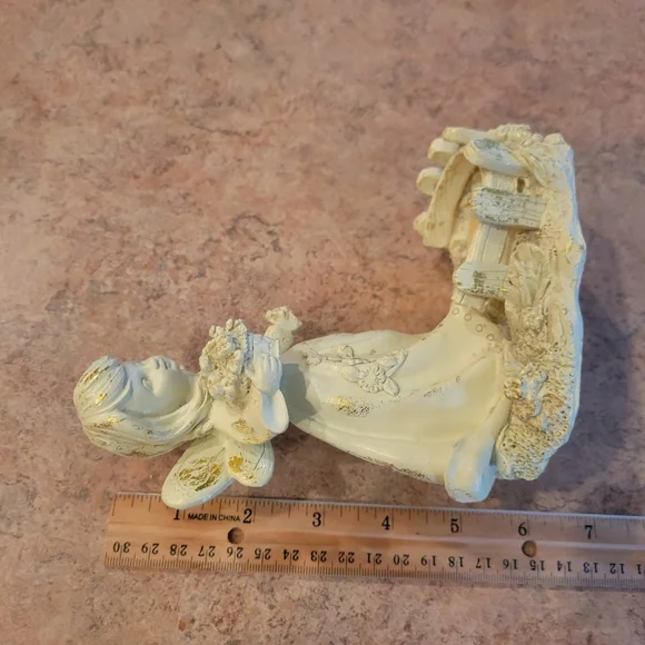 Fairy ~ Angel Girl Figurine ~ Display Space for Votive, etc.~ Vintage? ~ Pretty! - Picture 14 of 16